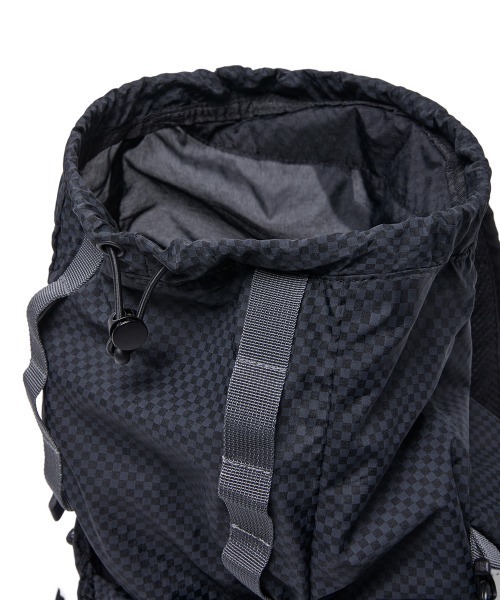 ROCKFISH WEATHERWEAR(ロックフィッシュウェザーウェア)の「LIGHT WEIGHT BACKPACK(バックパック/リュック・レディース・ブラック/オリーブ/ブルー/ピンク/イエロー・FREE)」の12枚目の写真