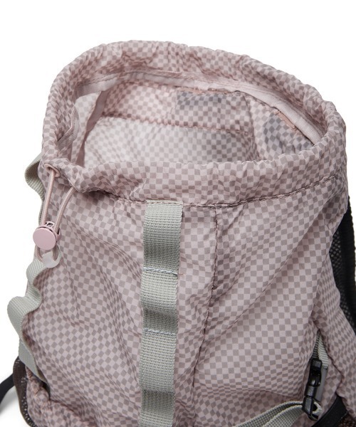 ROCKFISH WEATHERWEAR(ロックフィッシュウェザーウェア)の「LIGHT WEIGHT BACKPACK(バックパック/リュック・レディース・ブラック/オリーブ/ブルー/ピンク/イエロー・FREE)」の22枚目の写真