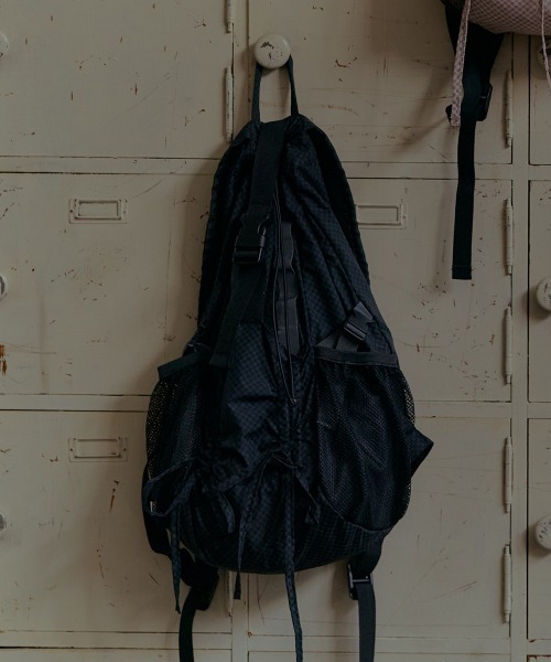 ROCKFISH WEATHERWEAR(ロックフィッシュウェザーウェア)の「LIGHT WEIGHT BACKPACK(バックパック/リュック・レディース・ブラック/オリーブ/ブルー/ピンク/イエロー・FREE)」の6枚目の写真