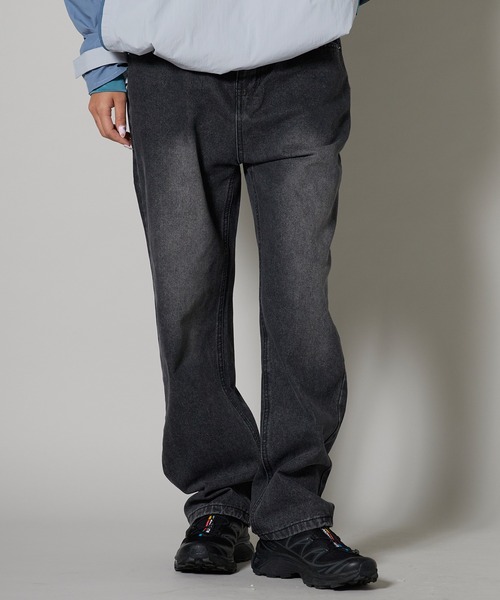 OK YESTERDAY(オッケーイエスタデイ)の「OK YESTERDAY / オーケー イエスタデイ テーパードデニムパンツ 秋 秋服 2026年秋冬(デニムパンツ・メンズ・ブラック/ライトブルー/ブルー・M/L)」の2枚目の写真