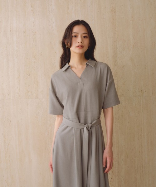Andemiu（アンデミュウ）の「スキッパーシャツワンピース685204（ワンピース・レディース・ネイビー/ライトベージュ/ライトカーキ・FREE）」の4枚目の写真
