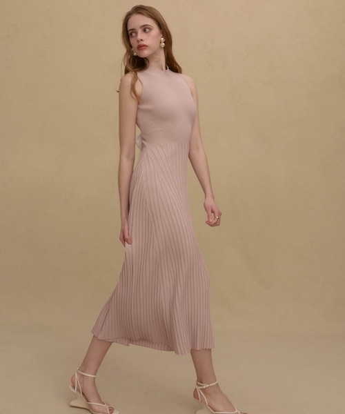 EIMY ISTOIRE(エイミーイストワール)の「BACK RIBBON KNIT DRESS(ワンピース・レディース・ホワイト/ブラック/ライトピンク・38/36/34)」の19枚目の写真