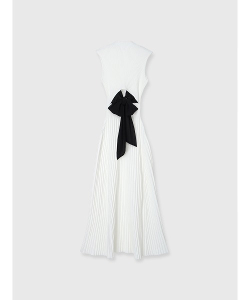 EIMY ISTOIRE(エイミーイストワール)の「BACK RIBBON KNIT DRESS(ワンピース・レディース・ホワイト/ブラック/ライトピンク・38/36/34)」の10枚目の写真