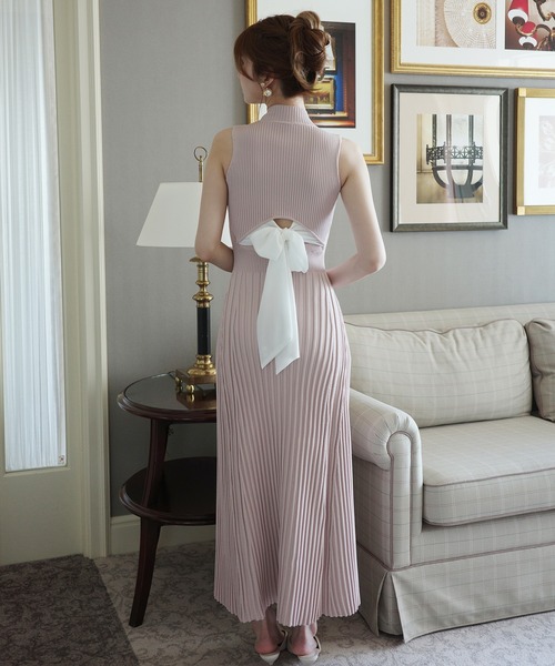 EIMY ISTOIRE(エイミーイストワール)の「BACK RIBBON KNIT DRESS(ワンピース・レディース・ホワイト/ブラック/ライトピンク・38/36/34)」の17枚目の写真