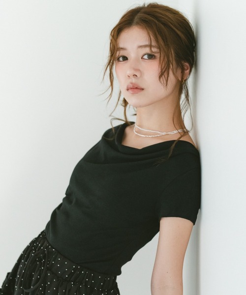VANNIE U(ヴァニーユー)の「フィットドレープカットソー(Tシャツ/カットソー・レディース・ブラック/アイボリー/ライトブルー・FREE)」の19枚目の写真