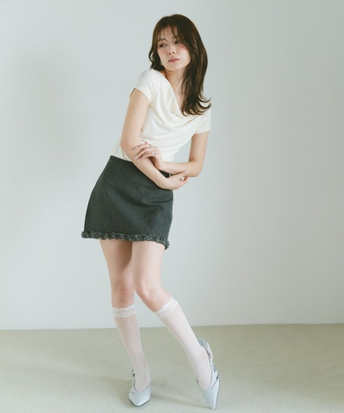 VANNIE U(ヴァニーユー)の「フィットドレープカットソー(Tシャツ/カットソー・レディース・ブラック/アイボリー/ライトブルー・FREE)」の5枚目の写真