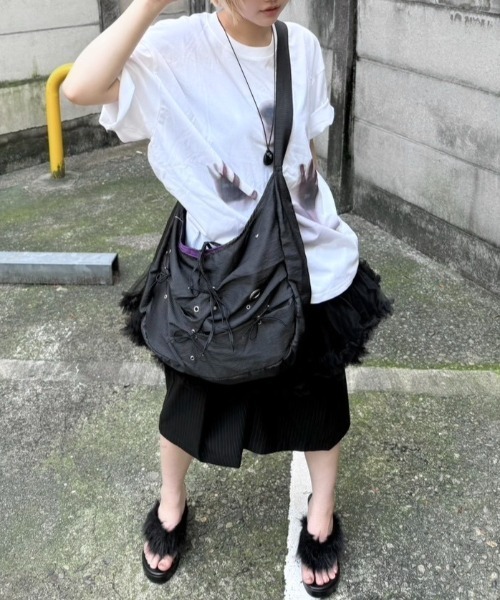 Never mind the XU / Chikashitsu+(ネバーマインド ザ エックスユー / チカシツプラス)の「【Nerd out XU】volume frill skirt / 【ナードアウトエックスユー】ボリュームフリルスカート<着用動画あり>(スカート・レディース・ホワイト/グレー/ブラック・ONE SIZE)」の14枚目の写真
