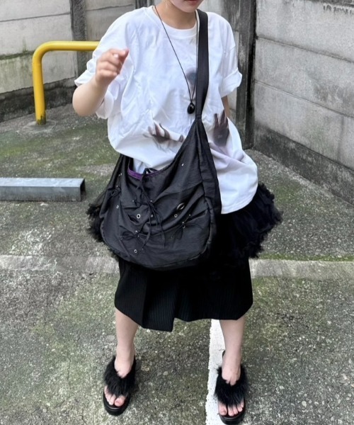 Never mind the XU / Chikashitsu+(ネバーマインド ザ エックスユー / チカシツプラス)の「【Nerd out XU】volume frill skirt / 【ナードアウトエックスユー】ボリュームフリルスカート<着用動画あり>(スカート・レディース・ホワイト/グレー/ブラック・ONE SIZE)」の13枚目の写真