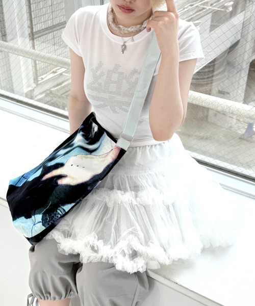 Never mind the XU / Chikashitsu+(ネバーマインド ザ エックスユー / チカシツプラス)の「【Nerd out XU】volume frill skirt / 【ナードアウトエックスユー】ボリュームフリルスカート<着用動画あり>(スカート・レディース・ホワイト/グレー/ブラック・ONE SIZE)」の18枚目の写真