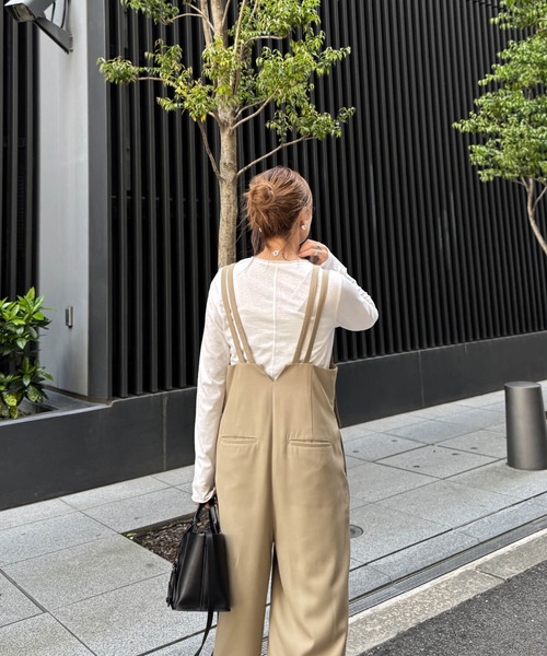 ISOOK(アイスー)の「ダブルストラップサロペット(chiica original)/ サスペンダーパンツ きれいめ オーバーオール デザインパンツ ワイドパンツ タックパンツ 黒 ベージュ(サロペット/オーバーオール・レディース・ベージュ/ブラック・FREE)」の14枚目の写真