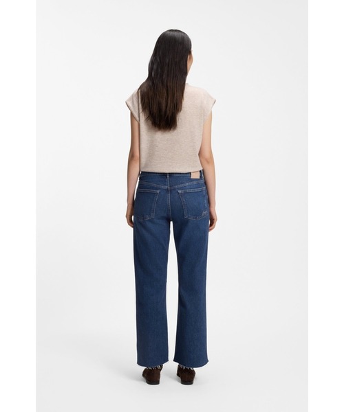 BOSS（ボス）の「【オンライン限定】フレアフィットジーンズ ダークブルー ストレッチデニム（デニムパンツ・レディース・ダークブルー・26/25/29/28/27）」の4枚目の写真