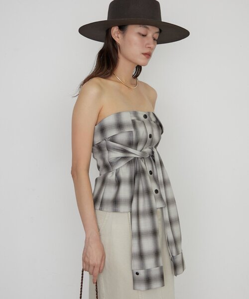 LOUNGEDRESS（ラウンジドレス）の「《一枚で着映える》シャツビスチェ（シャツ/ブラウス・レディース・グレー/ブルー・FREE）」の11枚目の写真