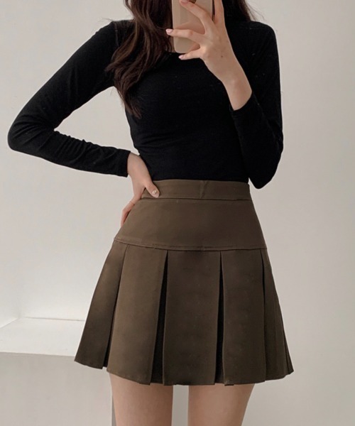 HAILY(ヘイリー)の「インナーパンツ付きフレアミニプリーツスカート(スカート・レディース・グレー/ブラウン/ブラック・M/L/S)」の19枚目の写真