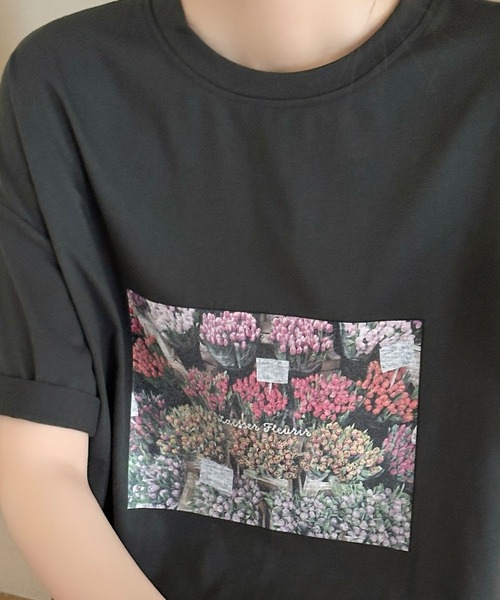 DAY CLOSET（デイ クローゼット）の「半袖 ラウンドネック アソート フォトプリント グラフィック Tシャツ レディース（Tシャツ/カットソー・レディース・ホワイト/ブラック/チャコールグレー・L/M）」の6枚目の写真