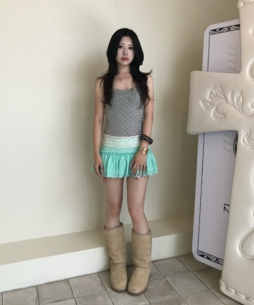 SCULPTOR(スカルプター)の「Dot Lace Halter Top(その他トップス・レディース・ブラウン/カーキ/グレー・MEDIUM/SMALL)」の4枚目の写真