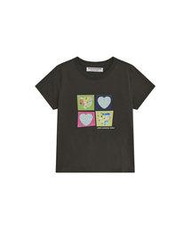 THEMUSEUMVISITOR（ザミュージアムビジター）の「W FLOWER BLOCK GRAPHIC T-SHIRT (CHARCOAL)（Tシャツ/カットソー）」