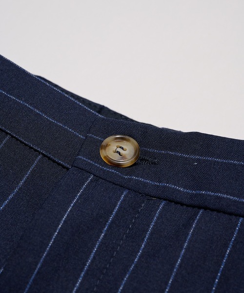 GAMBERT CUSTOM SHIRT(ギャンバードカスタムシャツ)の「【GAMBERT】TROUSERS WOOL TROPICAL/WOOL TROPICAL STRIPE(スラックス・メンズ・グレー/ネイビー・48/46)」の22枚目の写真