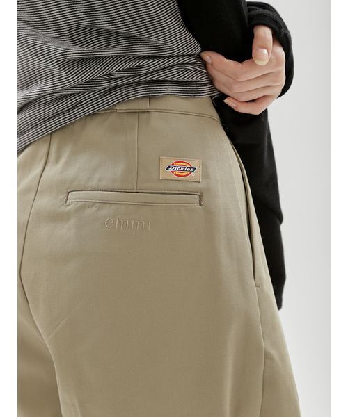 emmi(エミ)の「【Dickies(R)×emmi】タックワイドパンツ(その他パンツ・レディース・ブラウン/アイボリー/カーキ・0/1)」の13枚目の写真