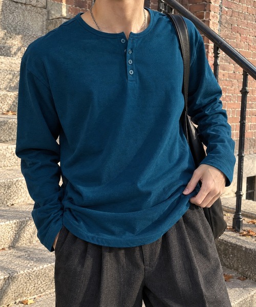 CIYOT(シヨウト)の「【CIYOT】レギュラーフィット ベーシック ヘンリーネック 長袖Tシャツ<UVカット>(Tシャツ/カットソー・メンズ・ダークグレー/レッド/モスグリーン/ライトグレー系/ブラウン/ブラック/ブルー系・M/S/L)」の7枚目の写真