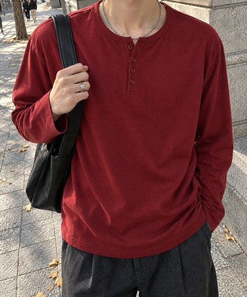 CIYOT(シヨウト)の「【CIYOT】レギュラーフィット ベーシック ヘンリーネック 長袖Tシャツ<UVカット>(Tシャツ/カットソー・メンズ・ダークグレー/レッド/モスグリーン/ライトグレー系/ブラウン/ブラック/ブルー系・M/S/L)」の1枚目の写真