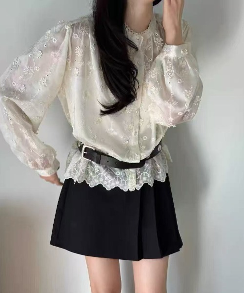 FAVORITO(ファヴォリート)の「刺繍スタンドカラーブラウス(シャツ/ブラウス・レディース・ベージュ/ホワイト・F)」の12枚目の写真