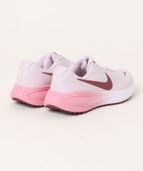 NIKE（ナイキ）の「NIKE ナイキ W REVOLUTION 8【軽量】レディーススニーカー ランニングシューズ(Wレボリューション8) HJ8485-501 ブリーチドライラック/ピンクスモーク（スニーカー・レディース・ピンク・24.0cm/23.5cm/23.0cm/22.5cm/25.0cm/24.5cm）」の2枚目の写真