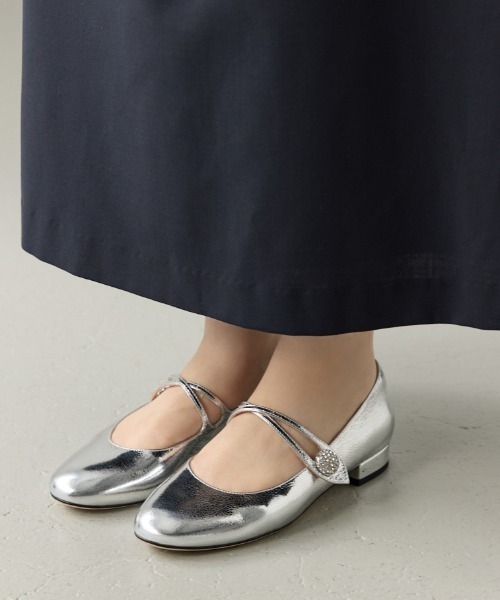 STACCATO(スタッカート)の「レイラメリージェーンパンプス(パンプス・レディース・シルバー/ライトブラック・24cm/24.5cm/22.5cm/23cm/23.5cm)」の1枚目の写真