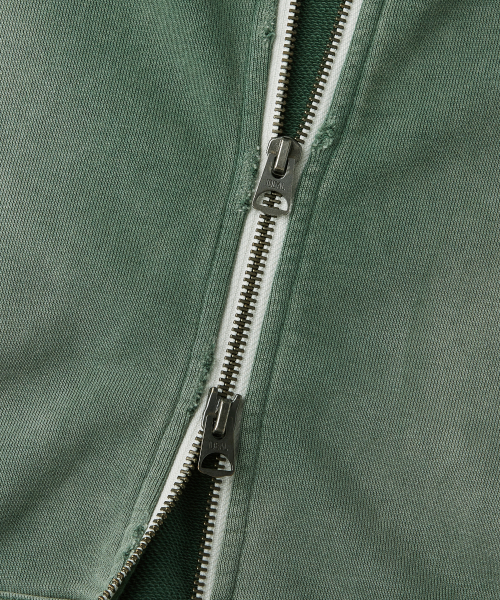 OUTSTANDING(アウトスタンディング)の「VINTAGE WASHING HOOD ZIP SWEAT_VINTAGE GREEN(パーカー・メンズ・その他・MEDIUM/LARGE/X-LARGE)」の4枚目の写真