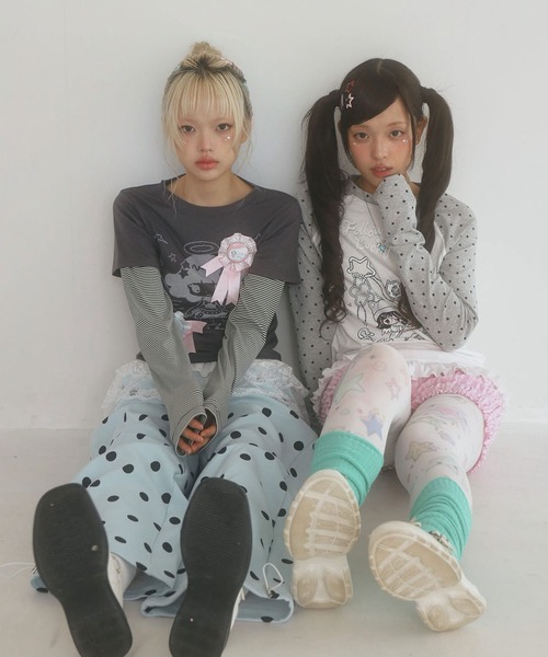 SPINNS(スピンズ)の「レイヤード風長袖カットソー/ボーダー/アスキーアート/ドリームコア(Tシャツ/カットソー・レディース・オフホワイト/チャコール・ONESIZE)」の8枚目の写真