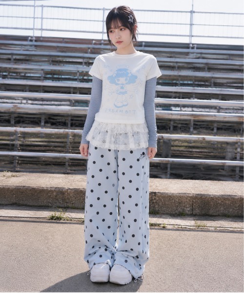 SPINNS(スピンズ)の「レイヤード風長袖カットソー/ボーダー/アスキーアート/ドリームコア(Tシャツ/カットソー・レディース・オフホワイト/チャコール・ONESIZE)」の3枚目の写真