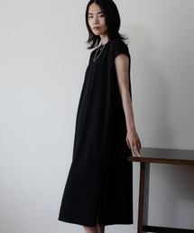 《ウタオ》【汗ジミ防止、接触冷感、UV防止、抗菌防臭、気化冷却】アセジミボウシロングワンピース