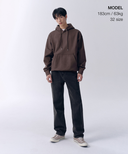 MUSINSA STANDARD（ムシンサスタンダード）の「レギュラーフィットデニムパンツ[ウォッシュドブラック]（デニムパンツ・メンズ・その他・38/42/36/34/32/30/31/33/26/27/28/29）」の2枚目の写真