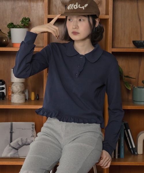 HEILIS(ヘイリス)の「【Original】フリルポロ長袖カットソー / 長袖カットソー ポロシャツ ポロトップス 襟付きトップス 丸襟 フリル フリルトップス コンパクト丈 ショート丈 長袖トップス カジュアル ガーリー 無地トップス レイヤード 春服 秋服 冬服 韓国 ポロシャツ カットソー(ポロシャツ・レディース・ホワイト/グレー/ネイビー/ブラック・FREE)」の4枚目の写真