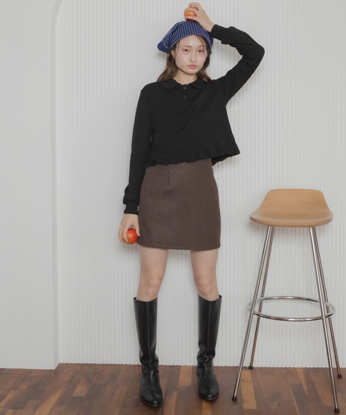 HEILIS(ヘイリス)の「【Original】フリルポロ長袖カットソー / 長袖カットソー ポロシャツ ポロトップス 襟付きトップス 丸襟 フリル フリルトップス コンパクト丈 ショート丈 長袖トップス カジュアル ガーリー 無地トップス レイヤード 春服 秋服 冬服 韓国 ポロシャツ カットソー(ポロシャツ・レディース・ホワイト/グレー/ネイビー/ブラック・FREE)」の10枚目の写真