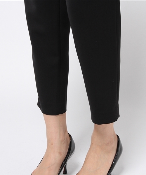 22 OCTOBRE(ヴァンドゥ-オクトーブル)の「サテンテーパードパンツ(その他パンツ・レディース・ブラック/ベージュ・38/40/36)」の9枚目の写真