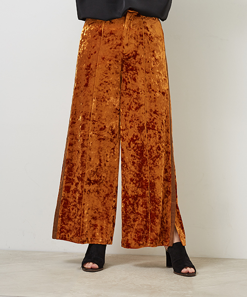 UNITED TOKYO(ユナイテッドトウキョウ)の「ベロアワイドパンツ(その他パンツ・レディース・オレンジ/ブラック/ピンク・1)」の3枚目の写真