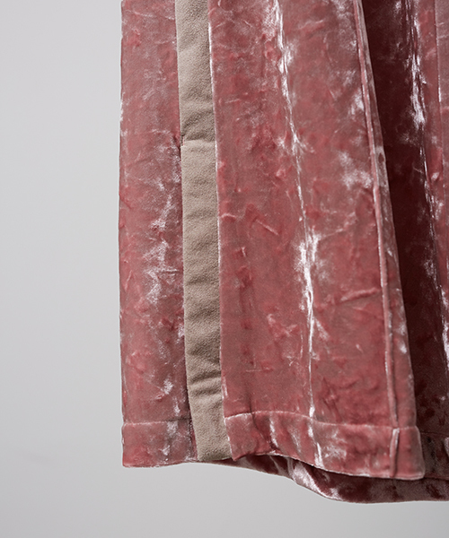 UNITED TOKYO(ユナイテッドトウキョウ)の「ベロアワイドパンツ(その他パンツ・レディース・オレンジ/ブラック/ピンク・1)」の6枚目の写真