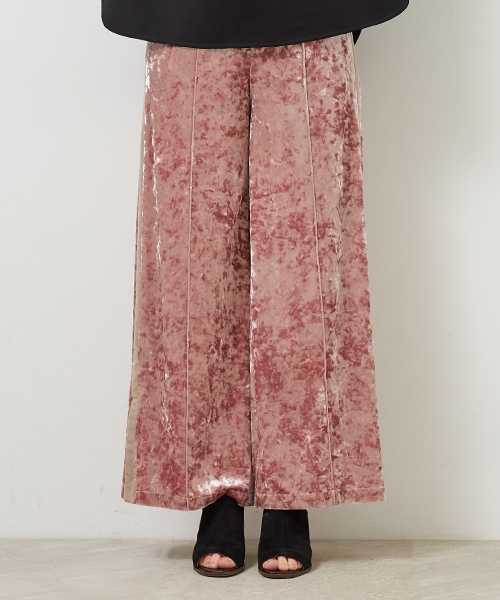 UNITED TOKYO(ユナイテッドトウキョウ)の「ベロアワイドパンツ(その他パンツ・レディース・オレンジ/ブラック/ピンク・1)」の8枚目の写真