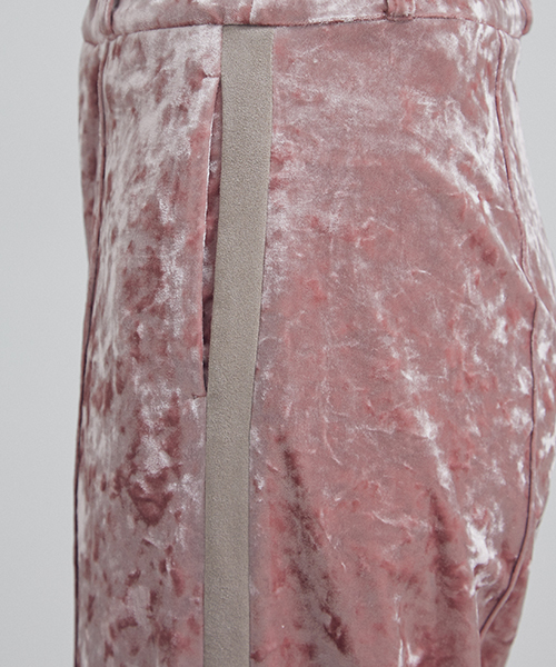 UNITED TOKYO(ユナイテッドトウキョウ)の「ベロアワイドパンツ(その他パンツ・レディース・オレンジ/ブラック/ピンク・1)」の13枚目の写真