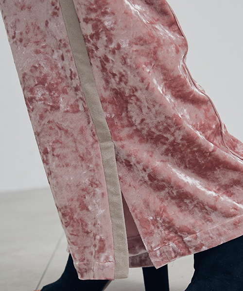 UNITED TOKYO(ユナイテッドトウキョウ)の「ベロアワイドパンツ(その他パンツ・レディース・オレンジ/ブラック/ピンク・1)」の14枚目の写真