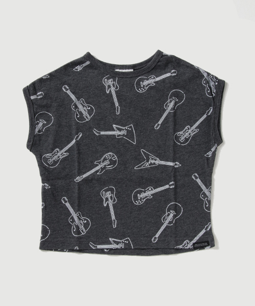 GROOVY COLORS（グルービーカラーズ）の「ギタープリント総柄Tシャツ（Tシャツ/カットソー・キッズ・チャコールグレー/アイボリー・110/130/100/120/90/140）」の3枚目の写真