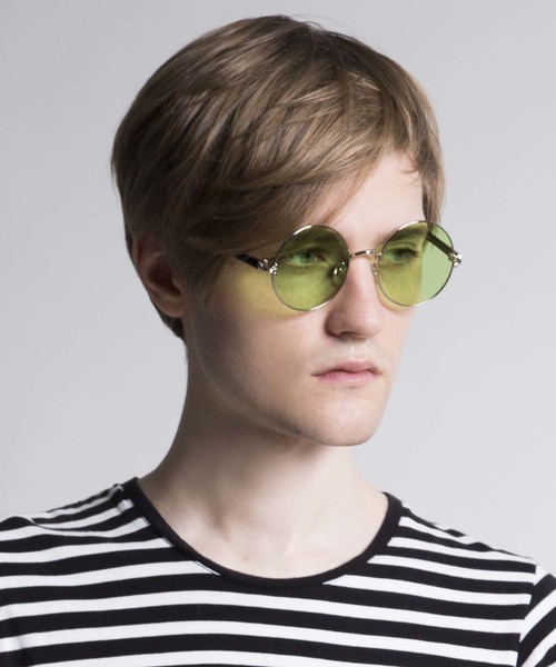 PLAIN CLOTHING(プレーンクロージング)の「ボストン型カラーサングラス【PLAIN CLOTHING】(サングラス・メンズ・ピンク/グリーン/イエロー/ブルー・FREE)」の6枚目の写真