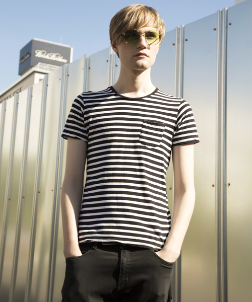 PLAIN CLOTHING(プレーンクロージング)の「ボストン型カラーサングラス【PLAIN CLOTHING】(サングラス・メンズ・ピンク/グリーン/イエロー/ブルー・FREE)」の10枚目の写真