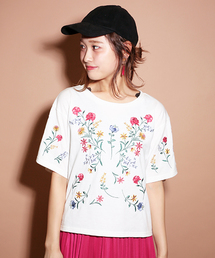 総刺繍Tシャツ