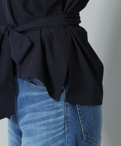 Andemiu（アンデミュウ）の「ソデタックヌケエリブラウス769096（シャツ/ブラウス・レディース・ブラウン/その他/アイボリー/ネイビー/イエロー・FREE）」の16枚目の写真