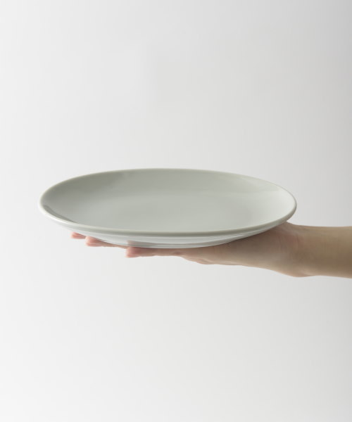 I.D.E.A international（イデアインターナショナル）の「common オーバルプレート 190mm（食器・レディース・ネイビー/グレー/イエロー・ﾌﾘ-）」の9枚目の写真