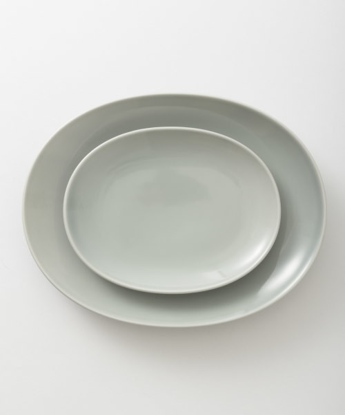 I.D.E.A international（イデアインターナショナル）の「common オーバルプレート 190mm（食器・レディース・ネイビー/グレー/イエロー・ﾌﾘ-）」の5枚目の写真