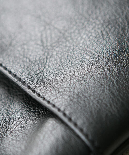 green label relaxing（グリーンレーベルリラクシング）の「CM GLR レザー 2WAY サコッシュポーチ / ショルダーバッグ（ショルダーバッグ・メンズ・ベージュ/ネイビー/ブラック・FREE）」の18枚目の写真