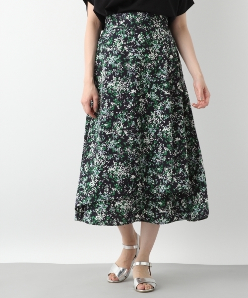 LEPSIM（レプシィム）の「ガラプリントフレアスカート　796644（スカート・レディース・ブラック/ネイビー/オフホワイト・LARGE/MEDIUM）」の3枚目の写真