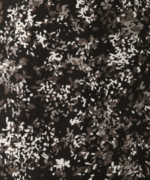 LEPSIM（レプシィム）の「ガラプリントフレアスカート　796644（スカート・レディース・ブラック/ネイビー/オフホワイト・LARGE/MEDIUM）」の6枚目の写真